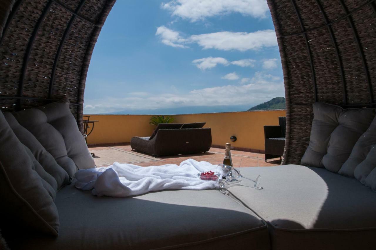 Villa Le Terrazze Charming Rooms Taormina Exterior foto
